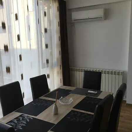 公寓 Apartament Maria 那沃达利